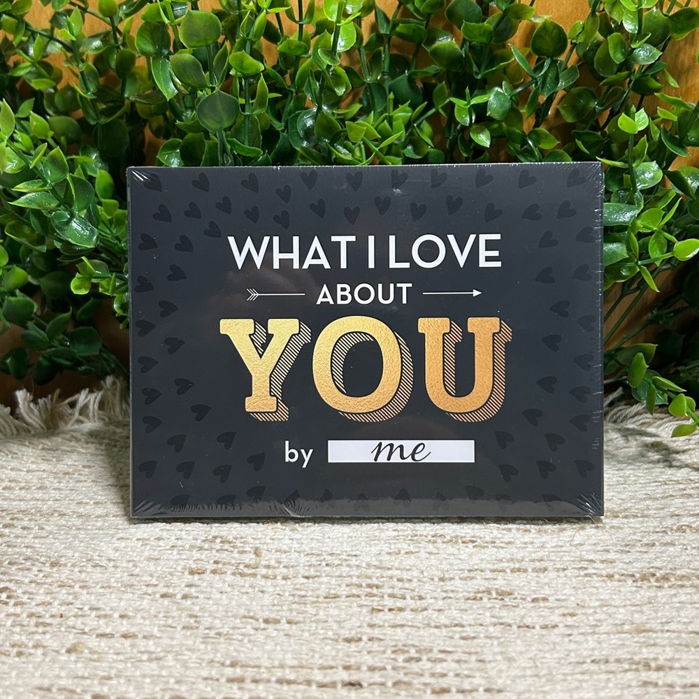 Black and Gold 'What I Love About You' book
